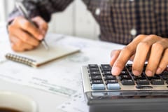 determining employee compensation